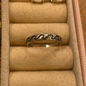 Sterling Silver Wave Pattern Ring 5